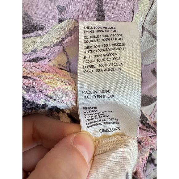 BY ANTHROPOLOGIE Sheer Peasant Top Light Purple Motif Sz Small $98 MSRP Romantic - Picture 12 of 14